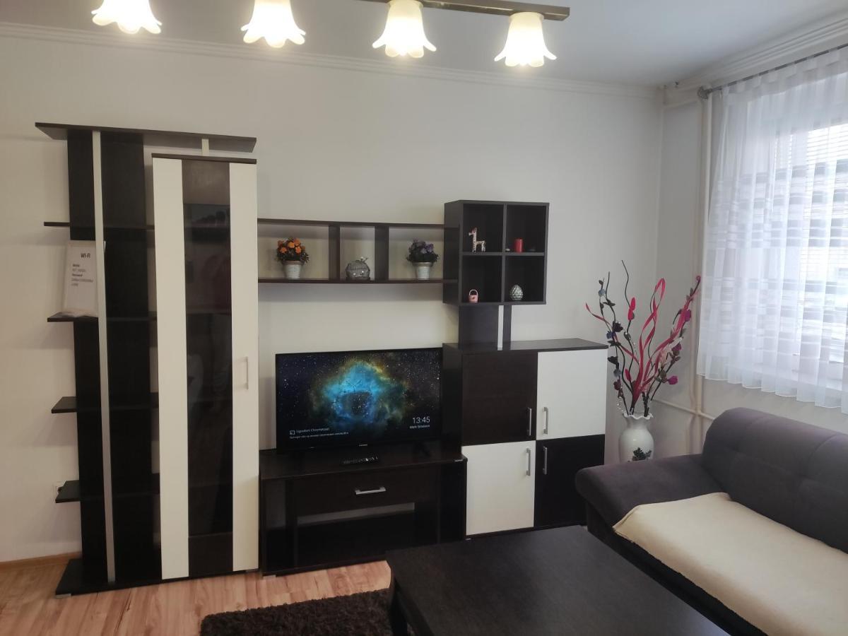 Apartmani Sarah Tuzla Exterior photo