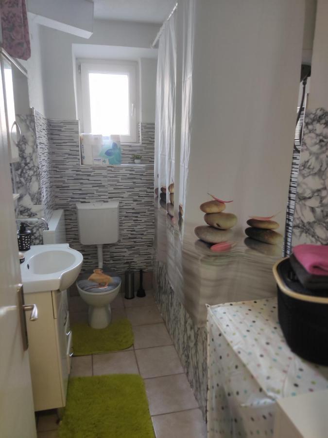 Apartmani Sarah Tuzla Exterior photo